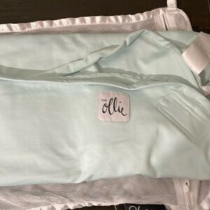 Ollie swaddle mint green